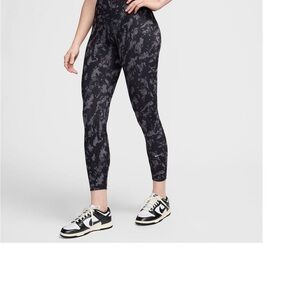 Nike Black Full-Length Leggings with Mottled Pattern